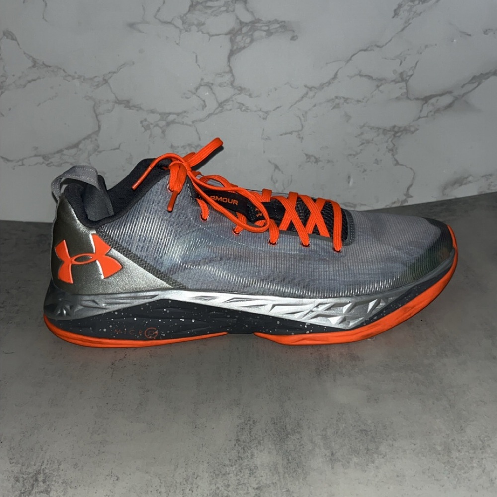 MENS Under Armour Silver and Orange Athletic Sneakers - Picture 3 of 9